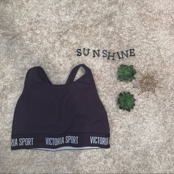 Victoria Sport Bra - Picture 1 of 2